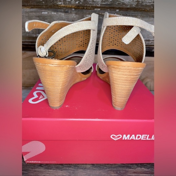 NEW Madeline Bohemian Wedge Tan Sandal Size 8.5 - Picture 5 of 9